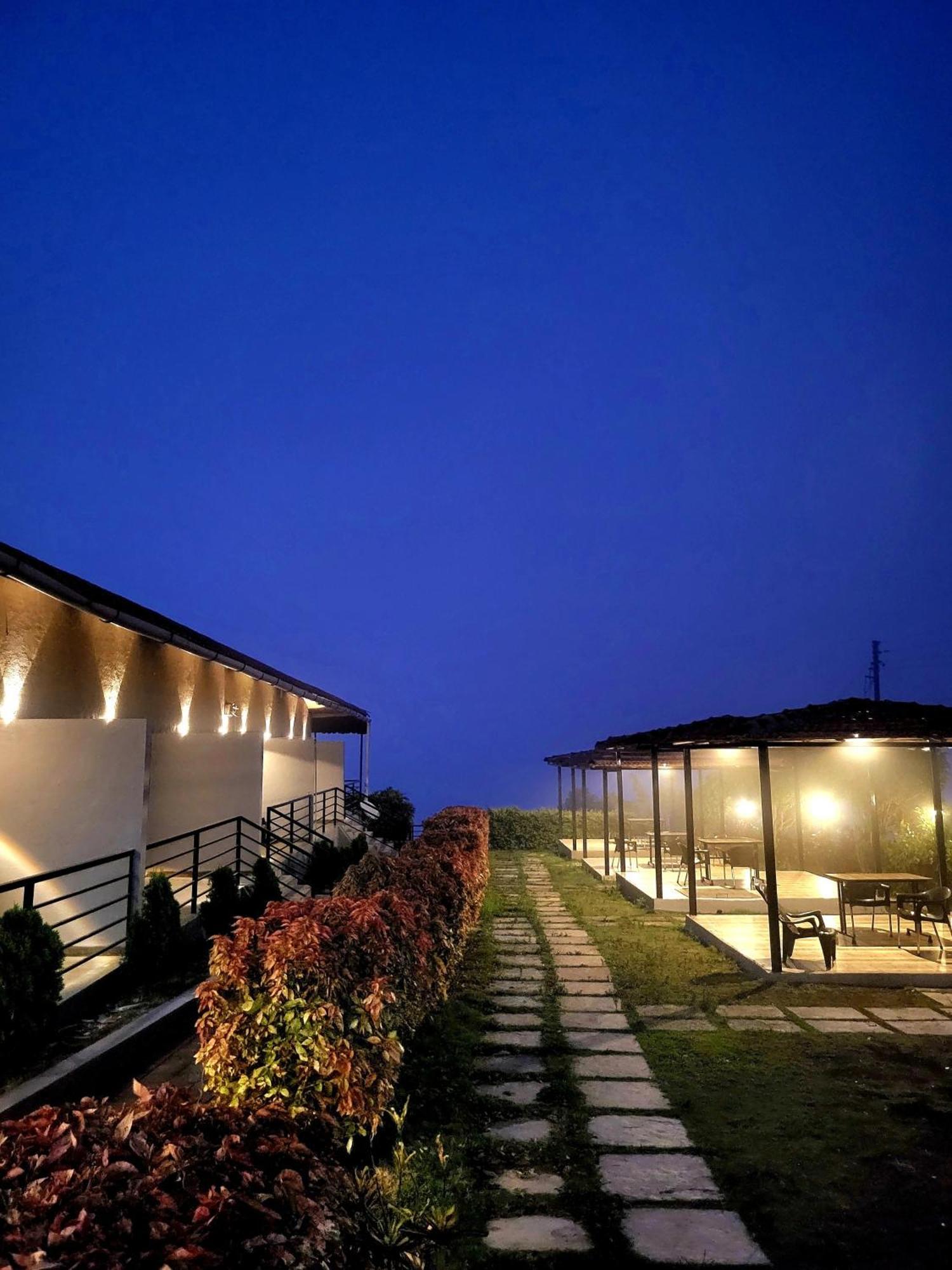 Vayu Resort - Kas Pathar Kanera Bagian luar foto